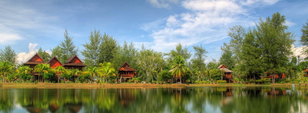 Thaiföld Khao Lak, 3 éj Bangkokban Tinidee Trendy Khaosan+10 éj Khao Lak ThaiLife Wellness & Meditation Resort