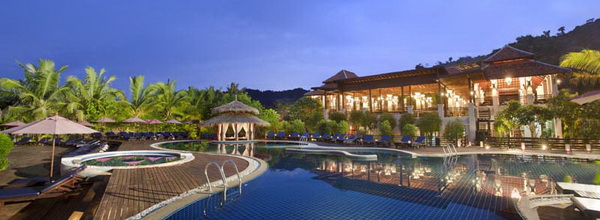 Khao Lak nyaralás, üdülés családosoknak 7 éj Khaolak Emerald Beach Resort & Spa All Inclusive ellátással